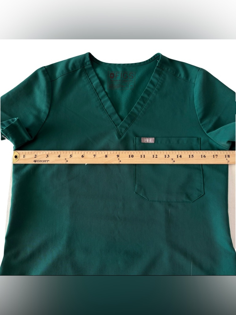 FIGS Catarina Scrub Top Technical collection XS Green EUC - Picture 2 of 8